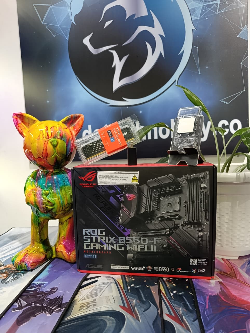 WhatsApp Image 2026-09-07 at 15.27.40 COMBO DE BOARD B550-F STRIX + RYZEN 5700X + 32GB RAM D35G 3200MHZ RGB - Imagen 1